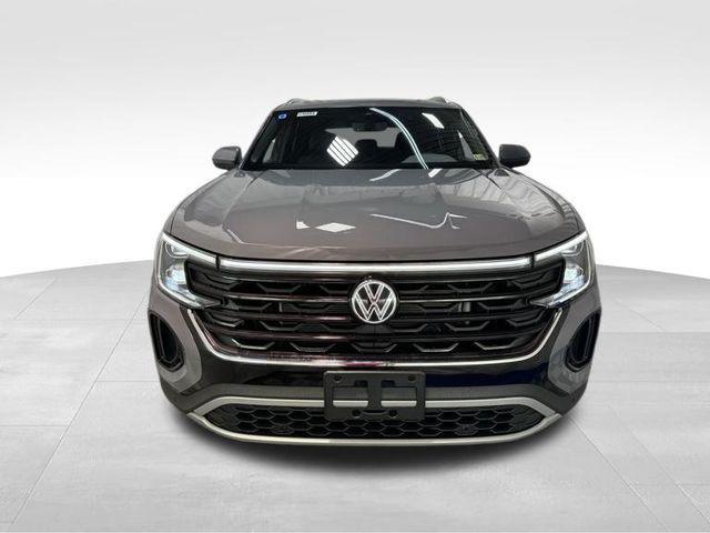 new 2024 Volkswagen Atlas Cross Sport car, priced at $42,967