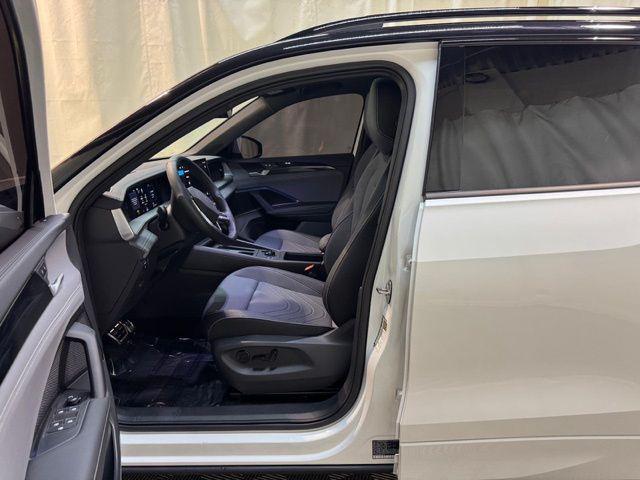 used 2025 Volkswagen Tiguan car, priced at $34,300