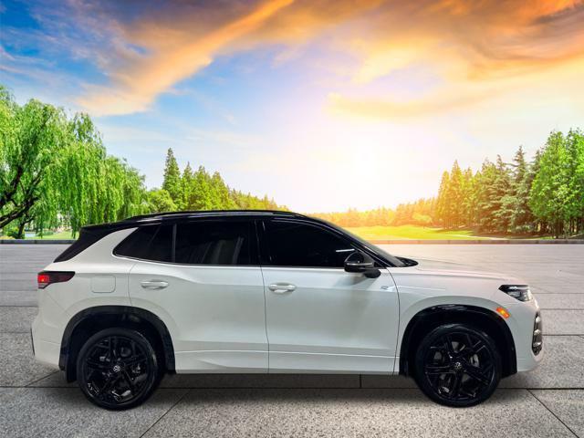 used 2025 Volkswagen Tiguan car, priced at $34,300