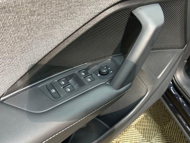 new 2025 Volkswagen Tiguan car, priced at $29,728