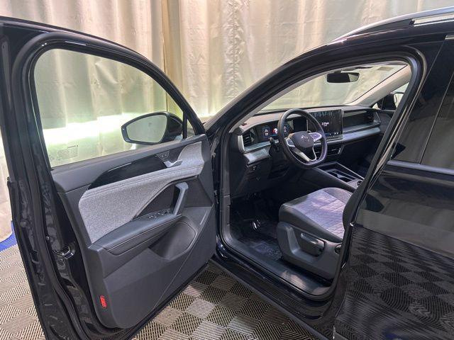 new 2025 Volkswagen Tiguan car, priced at $29,728
