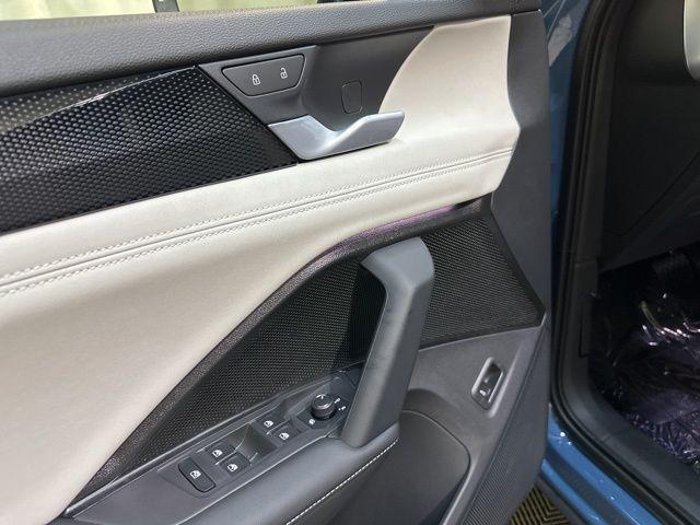 new 2025 Volkswagen Tiguan car, priced at $34,211