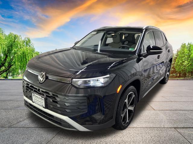 new 2025 Volkswagen Tiguan car, priced at $35,823