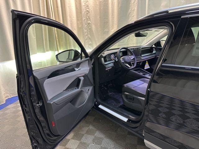 new 2025 Volkswagen Tiguan car, priced at $34,017