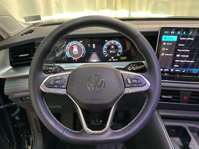 new 2025 Volkswagen Tiguan car, priced at $34,017