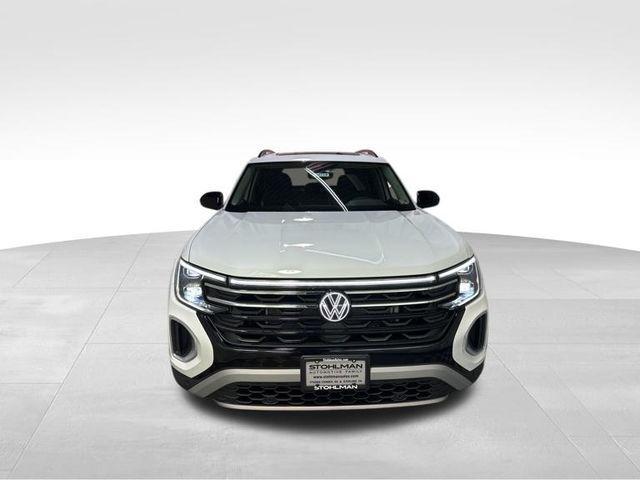 new 2024 Volkswagen Atlas car, priced at $44,339