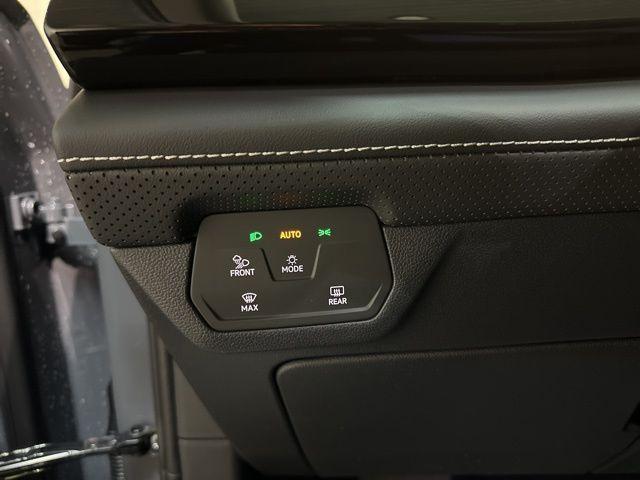 new 2026 Volkswagen Atlas car, priced at $45,344