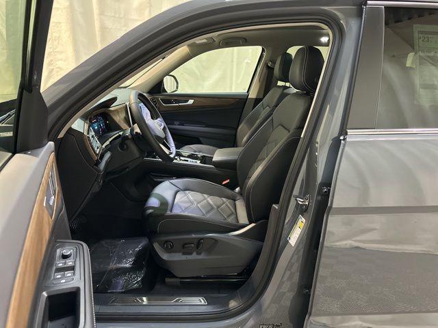 new 2026 Volkswagen Atlas car, priced at $45,344