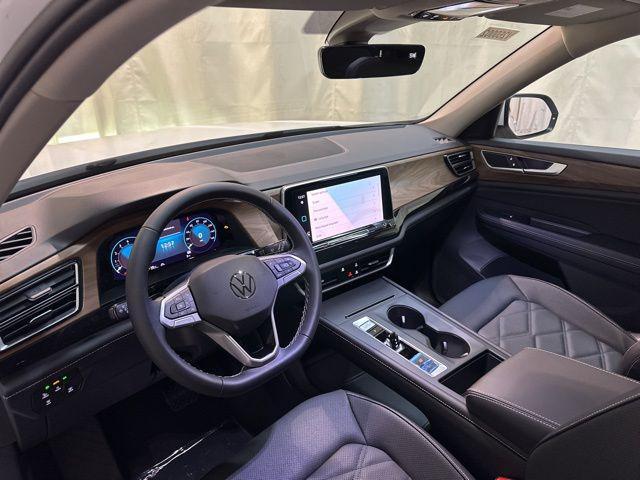 new 2026 Volkswagen Atlas car, priced at $42,384