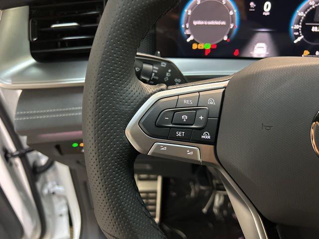 new 2025 Volkswagen Tiguan car, priced at $34,189