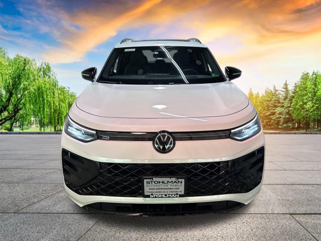 new 2025 Volkswagen Tiguan car, priced at $34,189