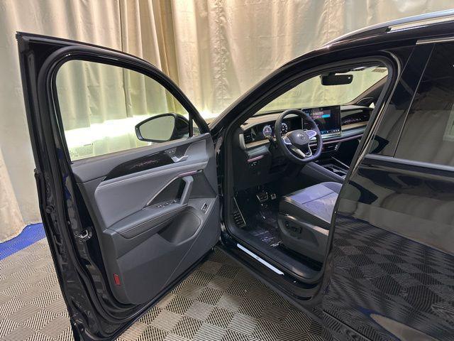 new 2025 Volkswagen Tiguan car, priced at $40,310