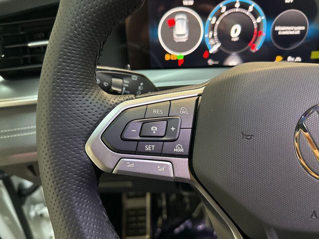 new 2025 Volkswagen Tiguan car, priced at $37,167