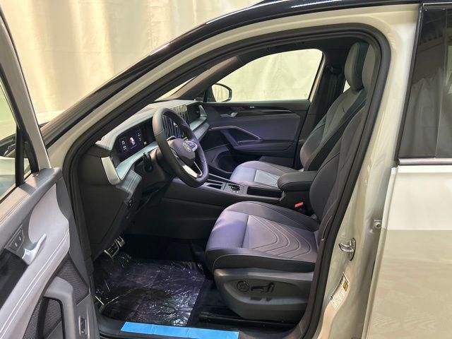 new 2025 Volkswagen Tiguan car, priced at $37,479