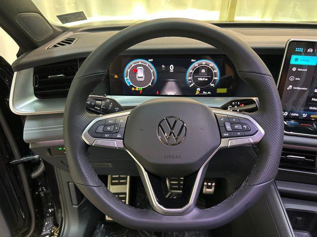 new 2025 Volkswagen Tiguan car, priced at $37,100