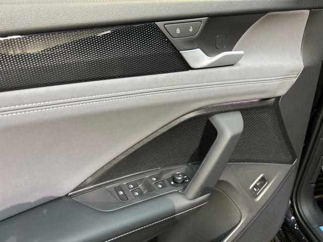 new 2025 Volkswagen Tiguan car, priced at $37,100