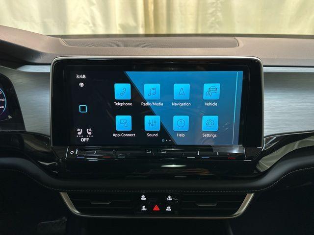 new 2026 Volkswagen Atlas Cross Sport car, priced at $46,212