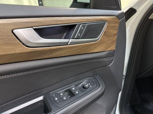 new 2026 Volkswagen Atlas car, priced at $40,865