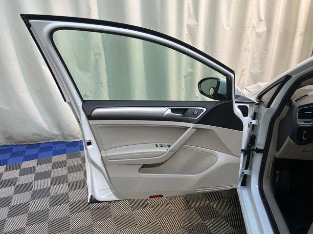 used 2015 Volkswagen Golf SportWagen car, priced at $11,780