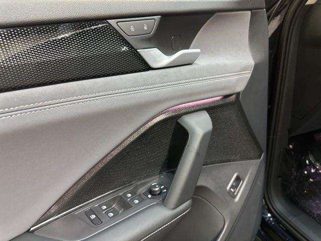 new 2025 Volkswagen Tiguan car, priced at $35,050