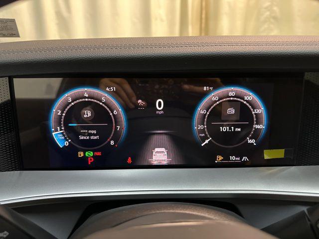 new 2025 Volkswagen Tiguan car, priced at $35,050