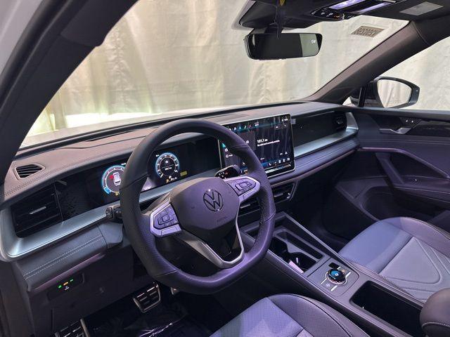new 2025 Volkswagen Tiguan car, priced at $34,189