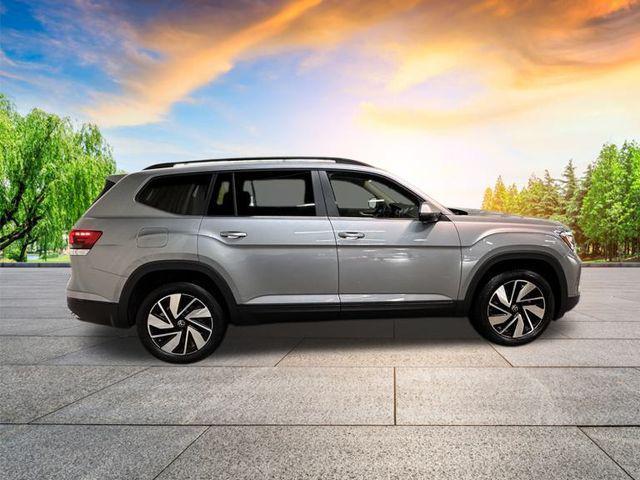 new 2024 Volkswagen Atlas car, priced at $42,050