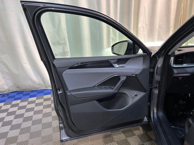 new 2025 Volkswagen Tiguan car, priced at $34,323