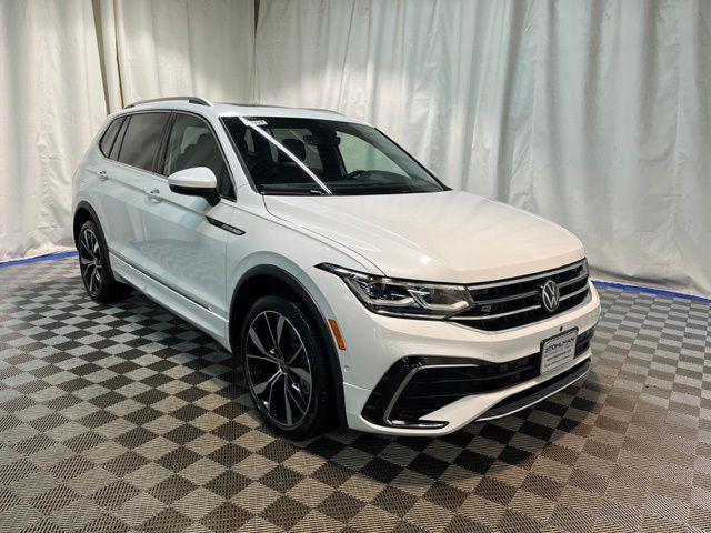 new 2024 Volkswagen Tiguan car, priced at $37,593