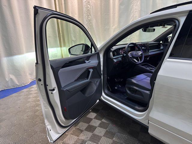 new 2026 Volkswagen Tiguan car, priced at $38,724