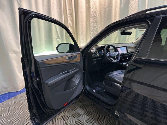 new 2026 Volkswagen Atlas car, priced at $46,059