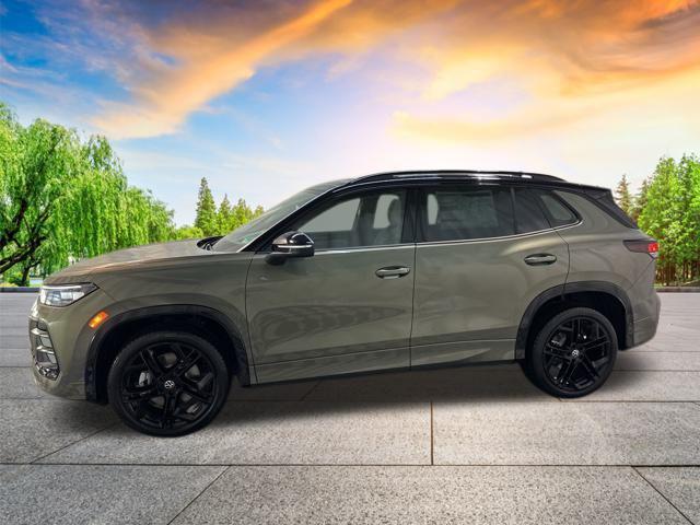 new 2025 Volkswagen Tiguan car, priced at $38,667