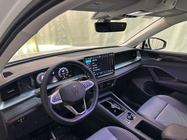 new 2025 Volkswagen Tiguan car, priced at $31,675