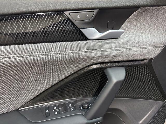 new 2026 Volkswagen Tiguan car, priced at $31,037