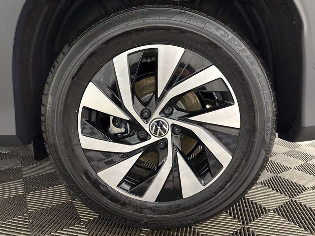 new 2026 Volkswagen Tiguan car, priced at $31,037