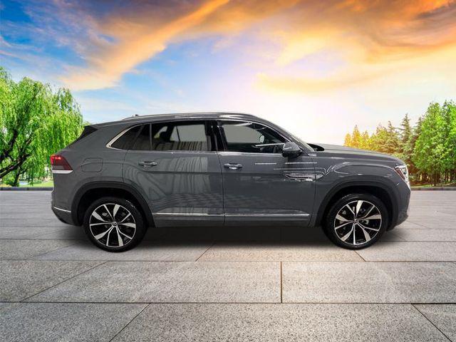 new 2024 Volkswagen Atlas Cross Sport car, priced at $49,268