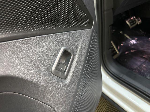 new 2025 Volkswagen Tiguan car, priced at $36,063