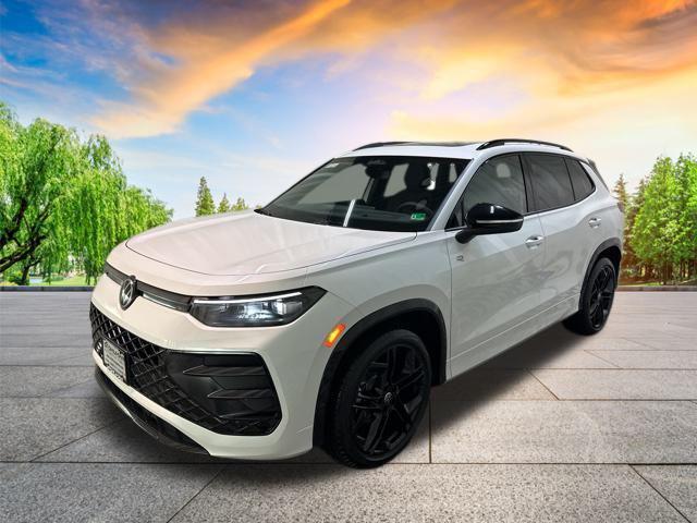 new 2025 Volkswagen Tiguan car, priced at $36,063