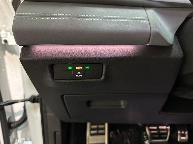 new 2025 Volkswagen Tiguan car, priced at $36,063