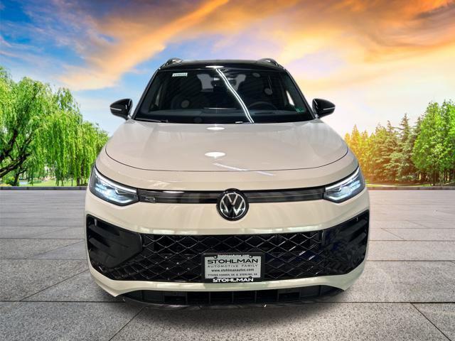 new 2025 Volkswagen Tiguan car, priced at $36,729