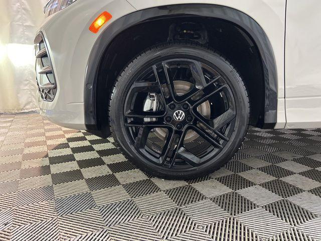 new 2025 Volkswagen Tiguan car, priced at $36,729