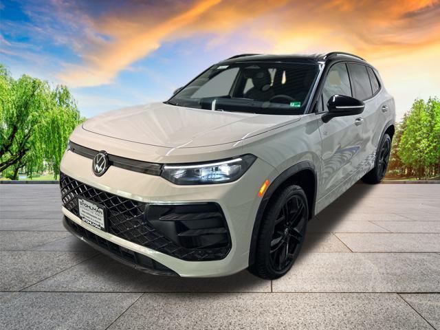 new 2025 Volkswagen Tiguan car, priced at $36,729
