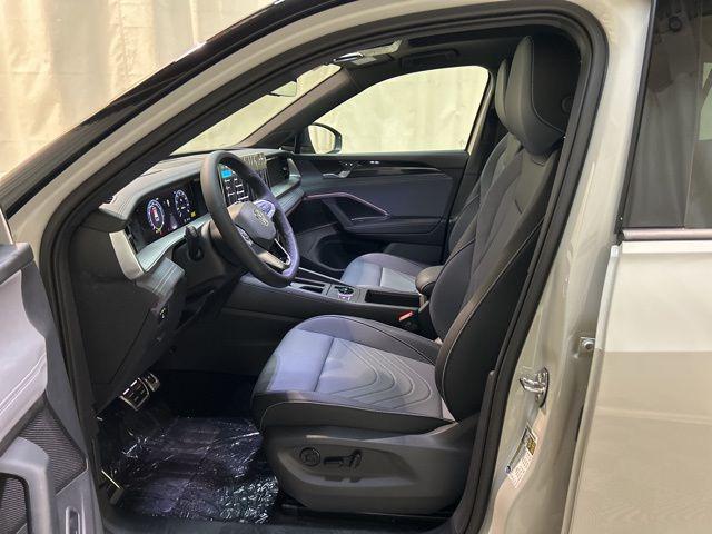 new 2025 Volkswagen Tiguan car, priced at $36,729