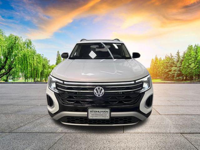 new 2024 Volkswagen Atlas car, priced at $47,953