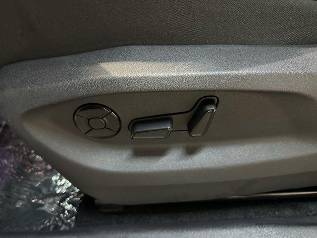 new 2026 Volkswagen Tiguan car, priced at $35,201