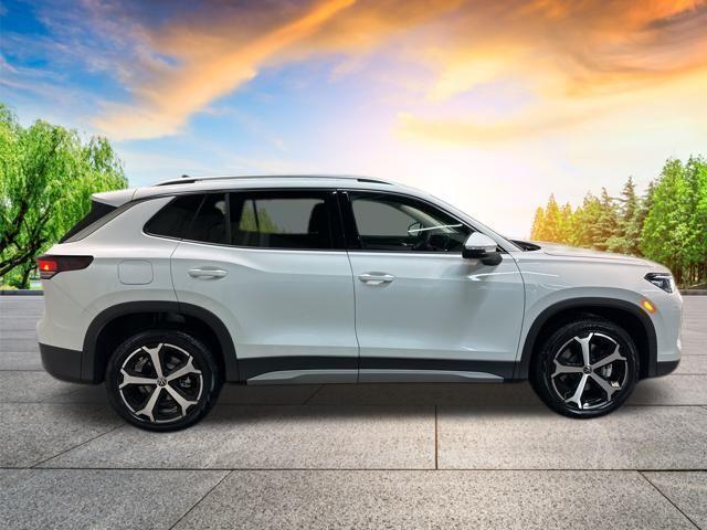 new 2026 Volkswagen Tiguan car, priced at $35,201