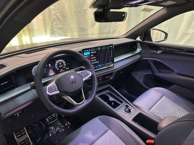 new 2025 Volkswagen Tiguan car, priced at $34,236