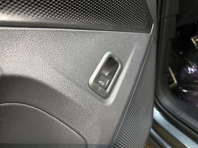 new 2025 Volkswagen Tiguan car, priced at $34,236