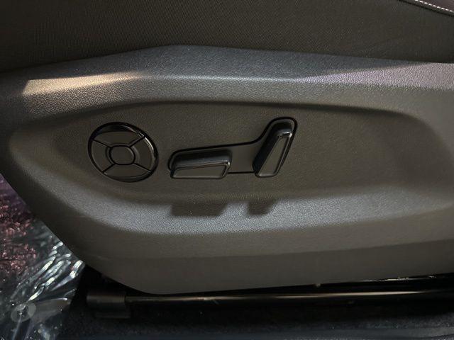 new 2025 Volkswagen Tiguan car, priced at $34,236