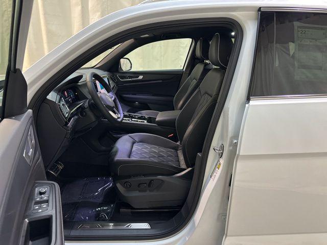 new 2026 Volkswagen Atlas Cross Sport car, priced at $53,456